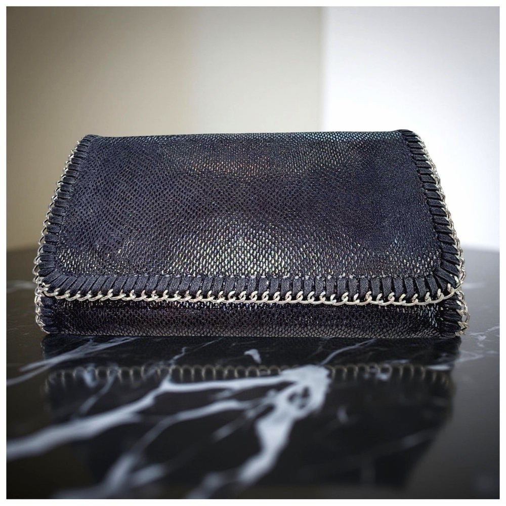 TARNISH Metallic Chain-Trim Clutch - Picture 2 of 12